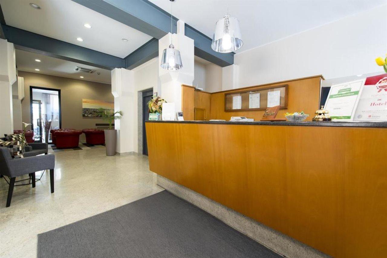 Hotel Florence Milano Luaran gambar