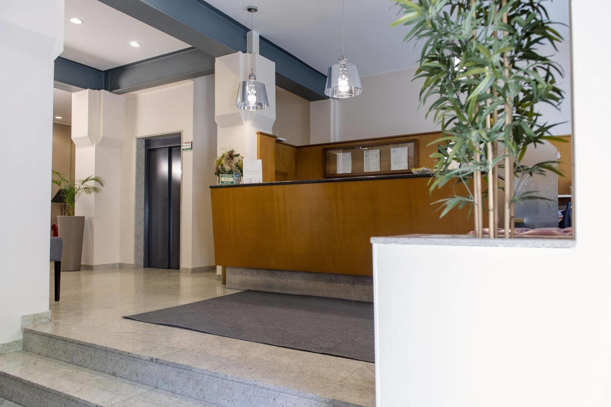 Hotel Florence Milano Luaran gambar