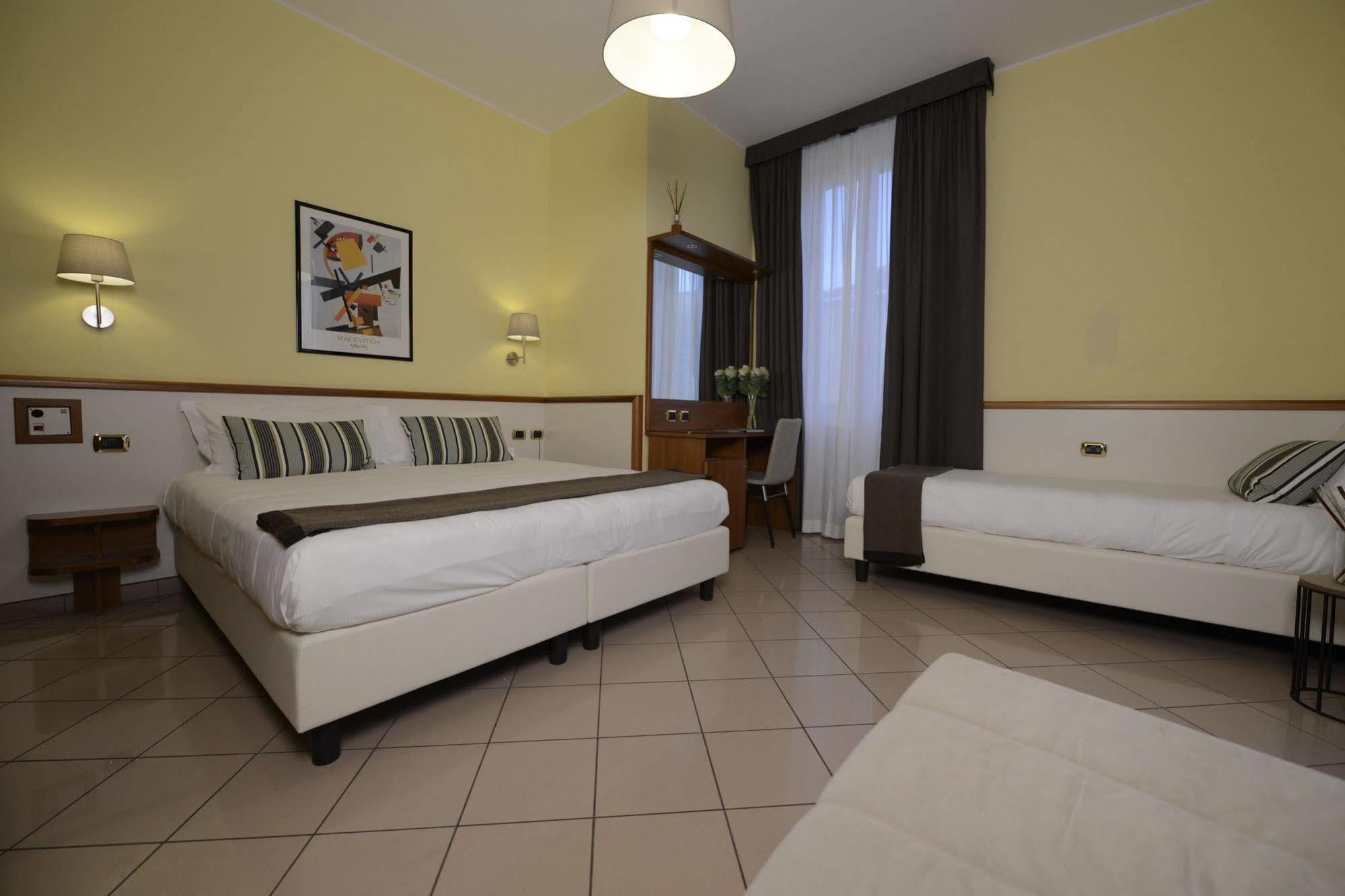 Hotel Florence Milano Luaran gambar