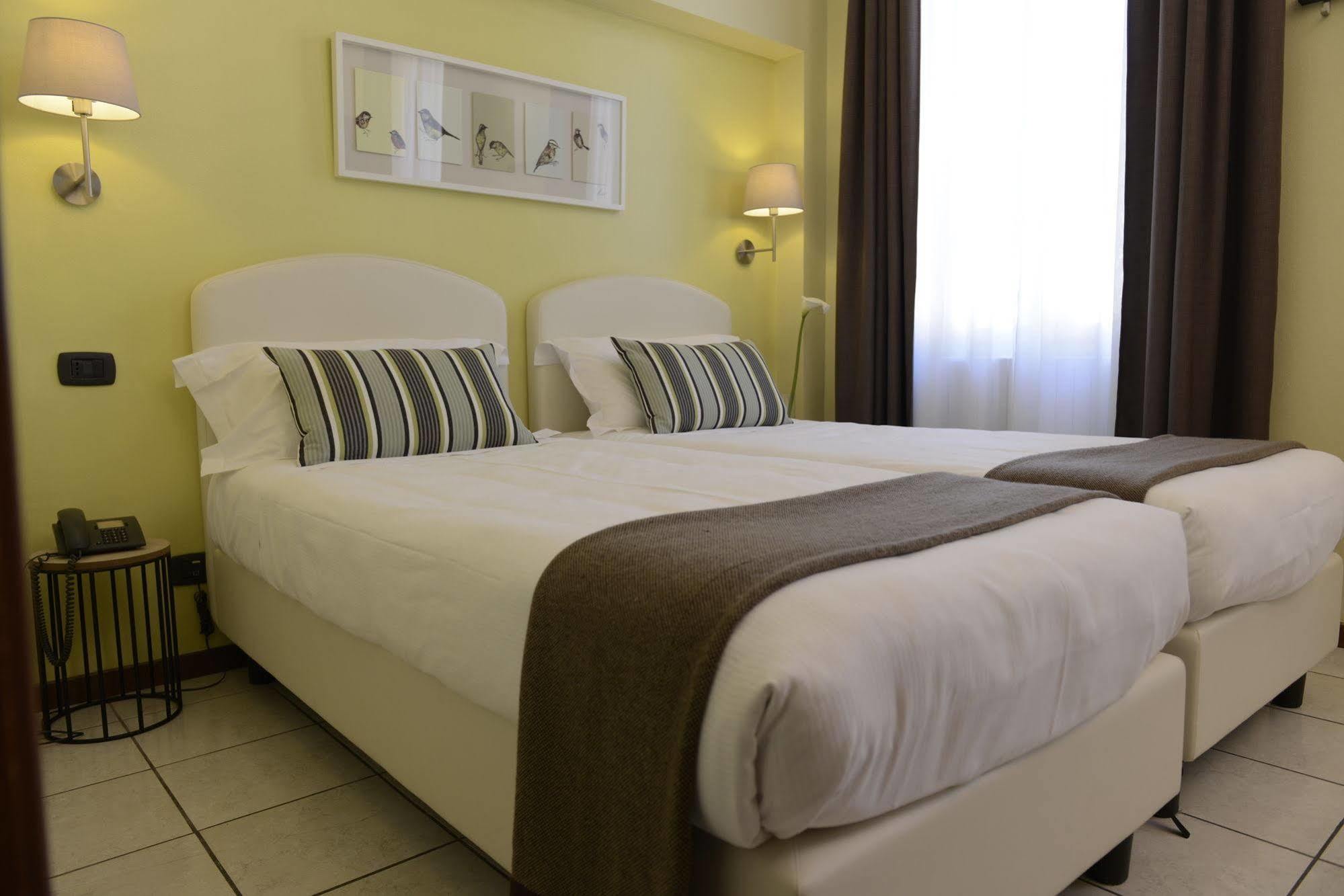 Hotel Florence Milano Luaran gambar