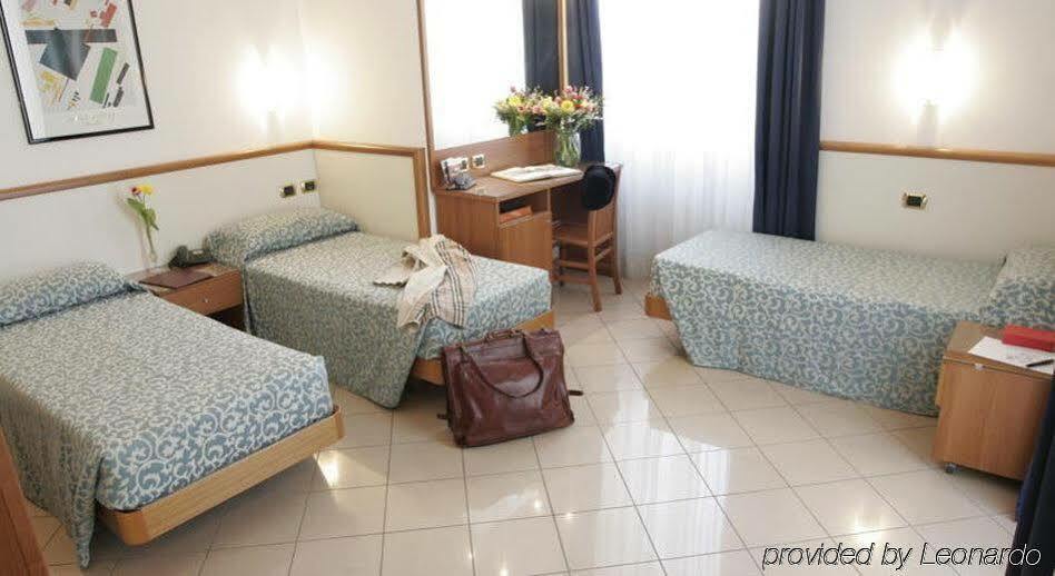 Hotel Florence Milano Luaran gambar