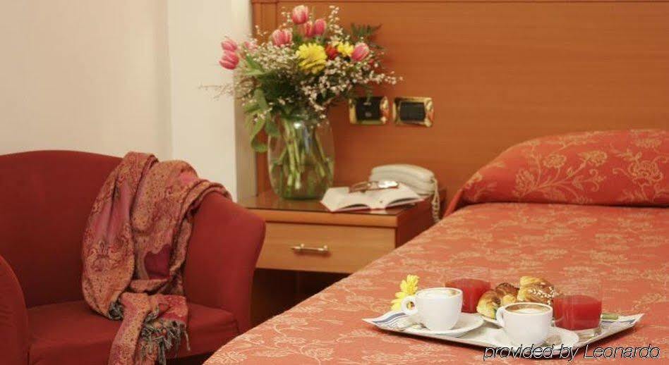 Hotel Florence Milano Luaran gambar